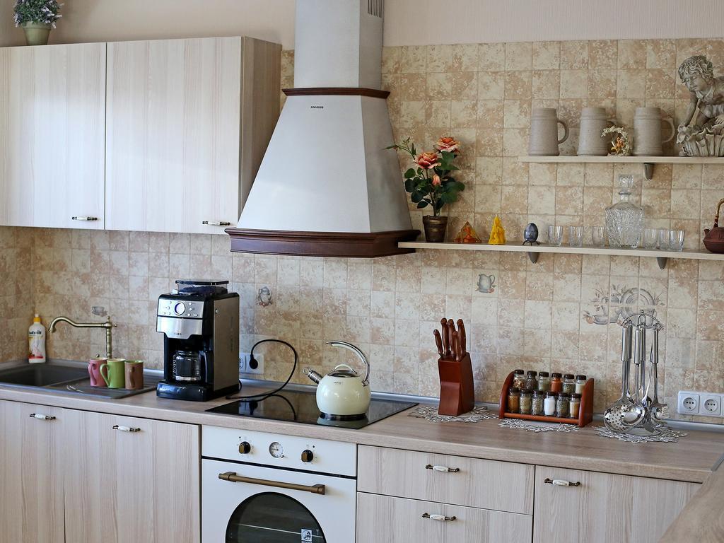 Juro Guest House Шяуляй Экстерьер фото