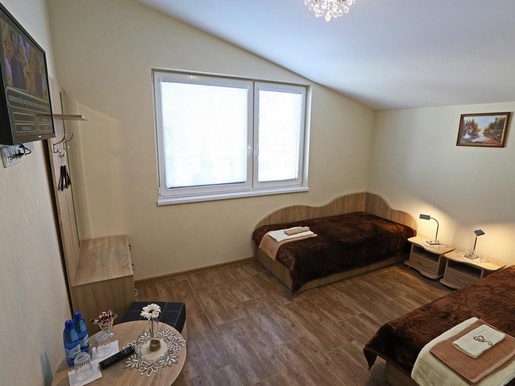 Juro Guest House Шяуляй Экстерьер фото